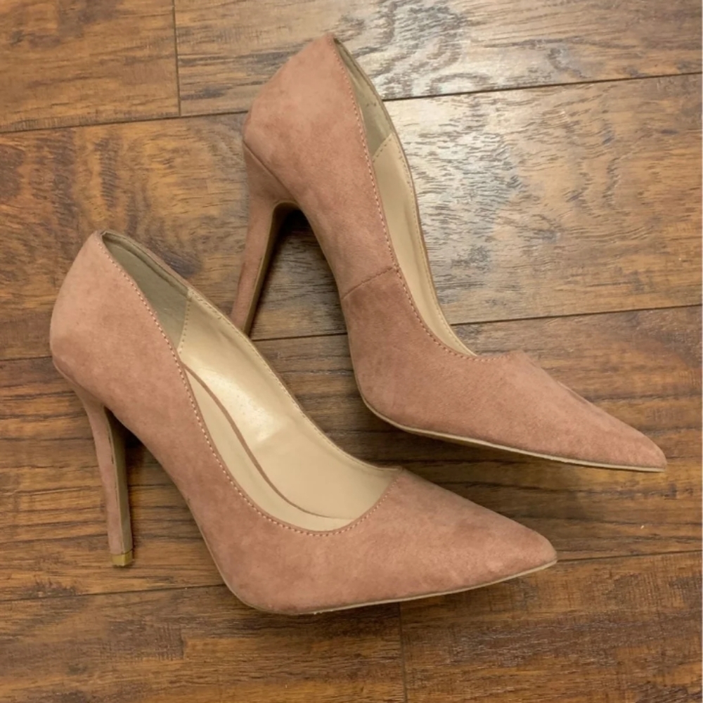 Dusty pink Charlotte Russe heels/pumps